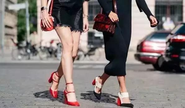 修脚结盟彭世修脚介绍如何选择充当双脚“保护神”的鞋？