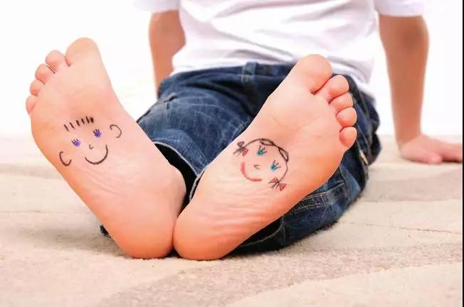 修脚加盟认为足部健康关乎寿命